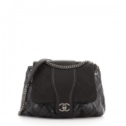 Bubble Graphic Messenger Quilted Calfskin with Caviar Large [CC-BGMQL-77]